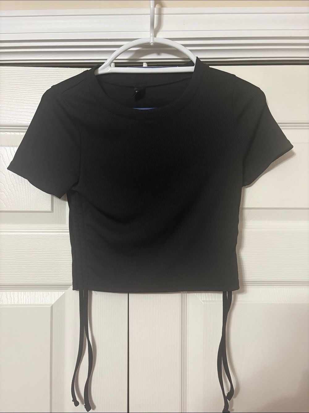 SHEIN Black Ribbed Short Sleeve Crop Top with Side Ties